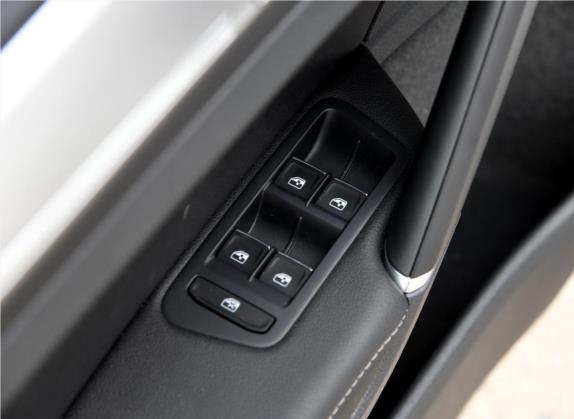 高尔夫 2018款 180TSI 自动舒适型 车厢座椅   门窗控制