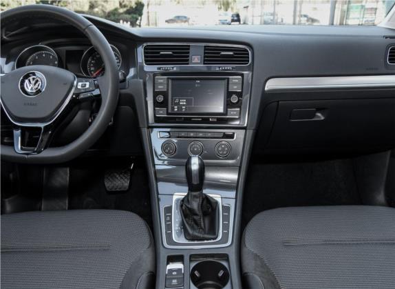 高尔夫 2018款 230TSI 自动舒适型 中控类   中控台