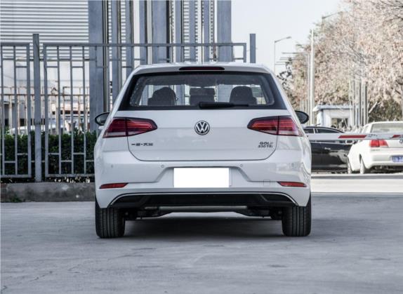 高尔夫 2018款 230TSI 自动舒适型 外观   正后