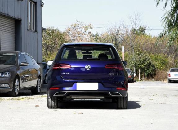 高尔夫 2018款  230TSI 自动豪华型 外观   正后