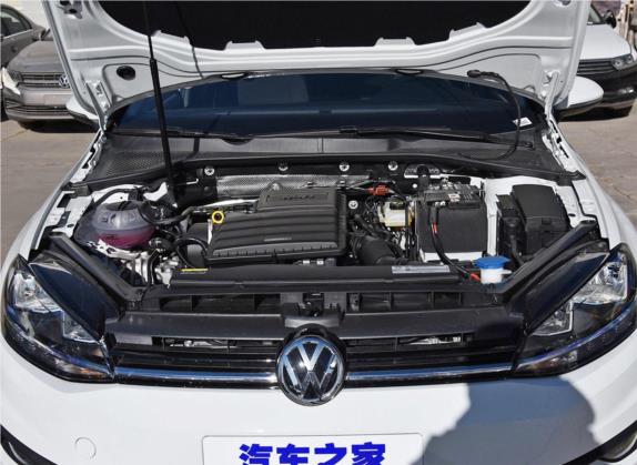 高尔夫 2019款 1.6L 自动时尚型 国V 其他细节类   发动机舱