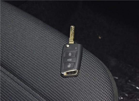高尔夫 2019款 280TSI DSG舒适型 国VI 其他细节类   钥匙