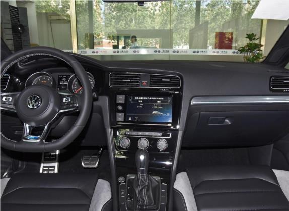 高尔夫 2019款 280TSI DSG R-Line型 国VI 中控类   中控台