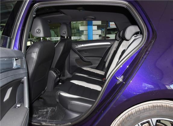 高尔夫 2019款 280TSI DSG R-Line型 国VI 车厢座椅   后排空间