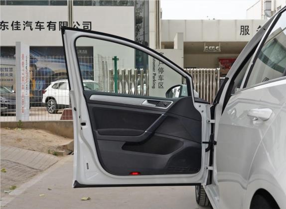 高尔夫 2020款 挚爱版 200TSI DSG舒适型进取版 车厢座椅   前门板