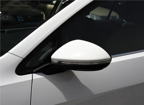 高尔夫 2020款 挚爱版 280TSI DSG舒适型 外观细节类   外后视镜