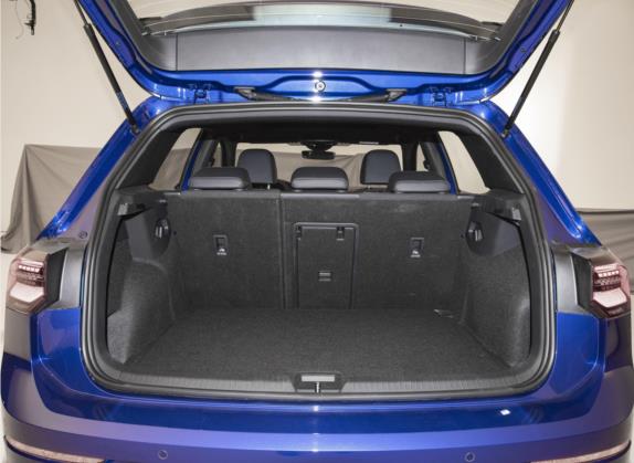 高尔夫 2021款 280TSI DSG R-Line 车厢座椅   后备厢