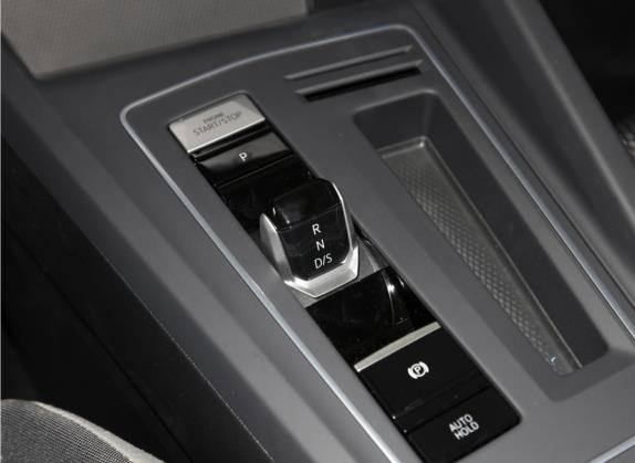 高尔夫 2021款 200TSI DSG 中控类   挡把