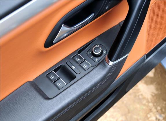 一汽-大众CC 2012款 2.0TSI 豪华型 车厢座椅   门窗控制