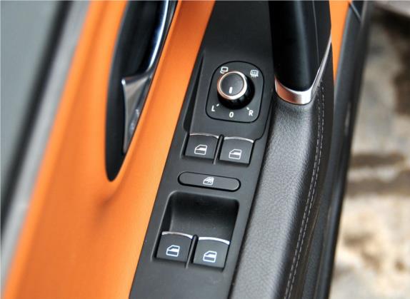 一汽-大众CC 2013款 1.8TSI 豪华型 车厢座椅   门窗控制