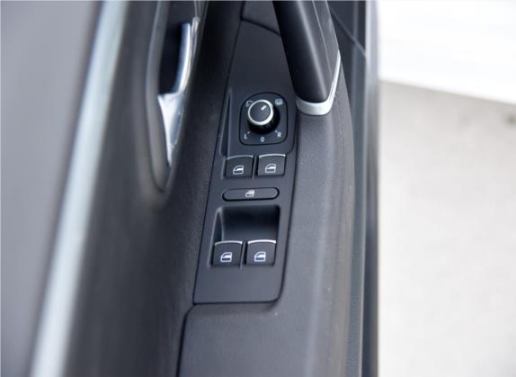 一汽-大众CC 2016款 2.0TSI 豪华型 车厢座椅   门窗控制