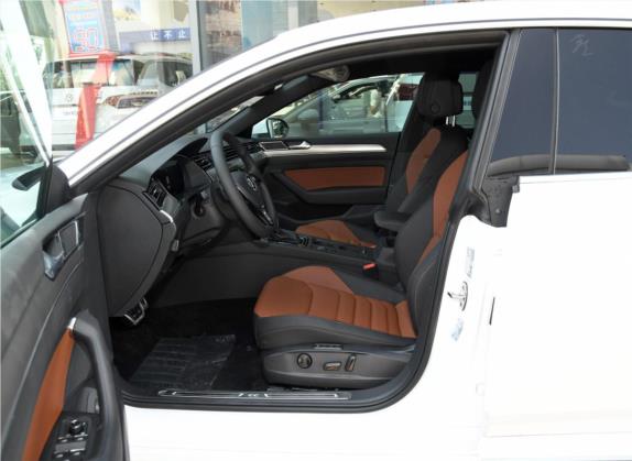 一汽-大众CC 2019款 380TSI 魅颜版 国VI 车厢座椅   前排空间