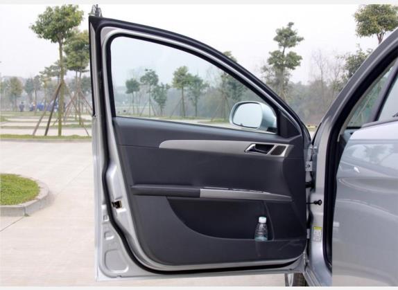 东风风神H30 2010款 1.6L 手动尊贵型 车厢座椅   前门板