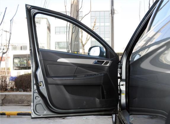 东风风神H30 2012款 CROSS 1.6L 手动尊逸型 车厢座椅   前门板