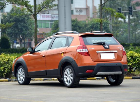 东风风神H30 2013款 CROSS 1.6L 手动尊尚型 外观   斜后