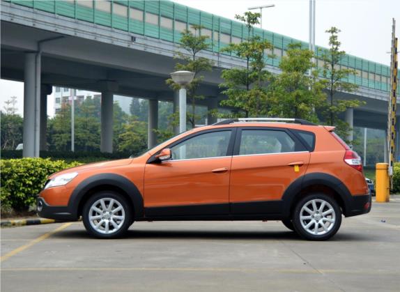 东风风神H30 2013款 CROSS 1.6L 手动尊尚型 外观   正侧