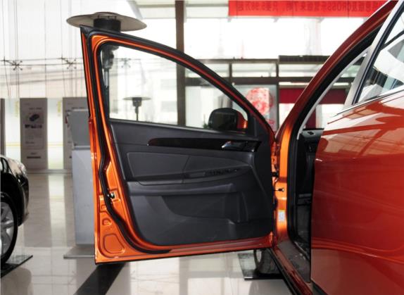 东风风神H30 2013款 CROSS 1.5L 自动尊尚型 车厢座椅   前门板