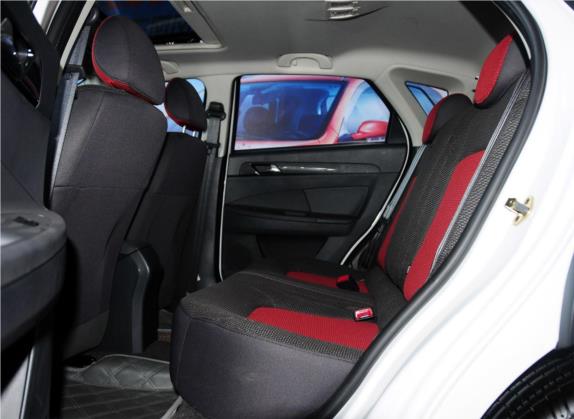 东风风神H30 2013款 CROSS 1.5L 自动尊逸型 车厢座椅   后排空间