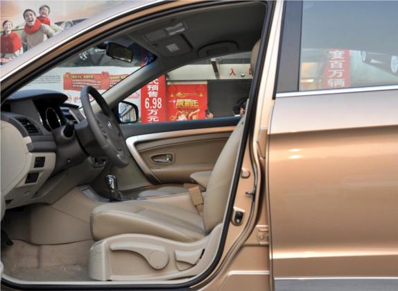 东风风神A60 2012款 2.0L CVT豪华型 车厢座椅   前排空间