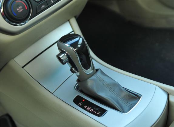 东风风神A60 2012款 1.6L 自动尊贵型 中控类   挡把