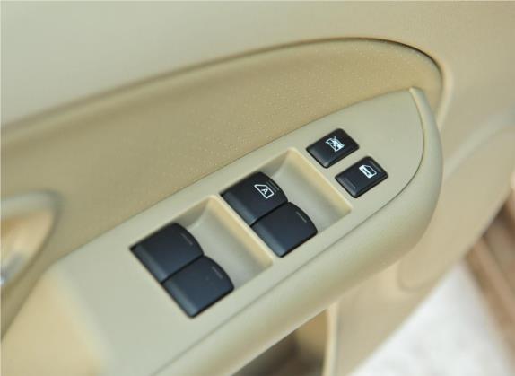 东风风神A60 2012款 1.6L 自动尊贵型 车厢座椅   门窗控制