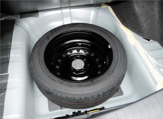 东风风神A60 2012款 1.6L 手动豪华型 其他细节类   备胎