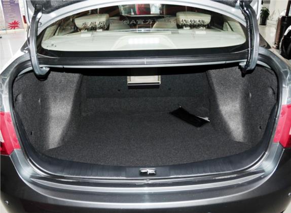 东风风神A60 2012款 1.6L 手动尊贵型 车厢座椅   后备厢