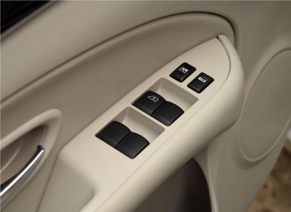 东风风神A60 2016款 1.6L DCT豪华型 车厢座椅   门窗控制