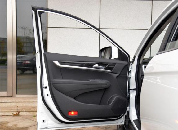 东风风神AX7 2016款 1.4T 手动智悦型 车厢座椅   前门板
