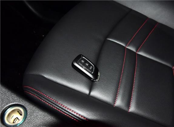 东风风神AX7 2016款 1.4T 手动智逸型 其他细节类   钥匙
