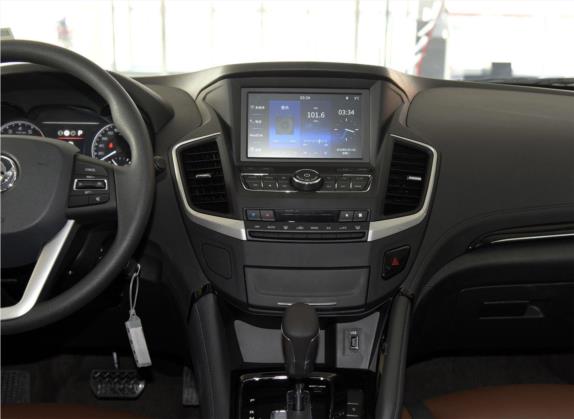 东风风神AX7 2018款 经典 1.6T 自动精英型 中控类   中控台