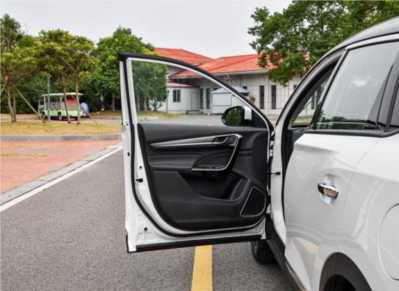 东风风神AX7 2019款 1.6T 自动AI先锋型 国V 车厢座椅   前门板
