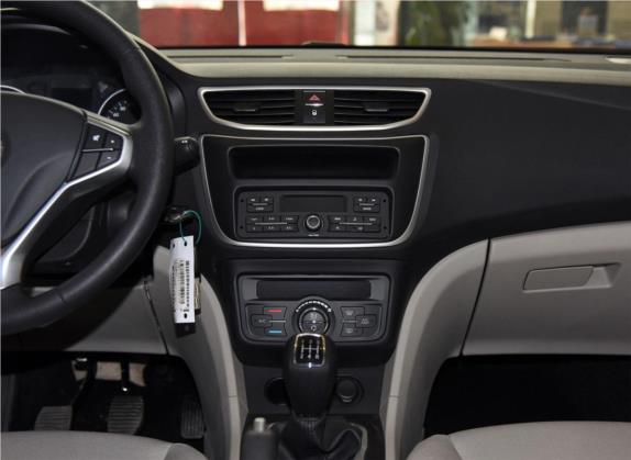 东风风神L60 2015款 1.6L 手动新动型 中控类   中控台