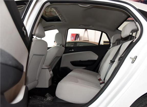 东风风神L60 2015款 1.8L 手动新享型 车厢座椅   后排空间