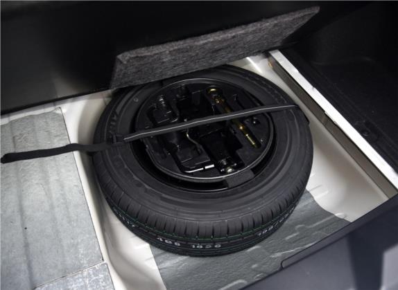 东风风神L60 2015款 1.8L 自动新享型 其他细节类   备胎