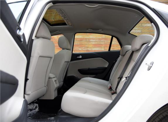 东风风神L60 2015款 1.8L 自动新享型 车厢座椅   后排空间
