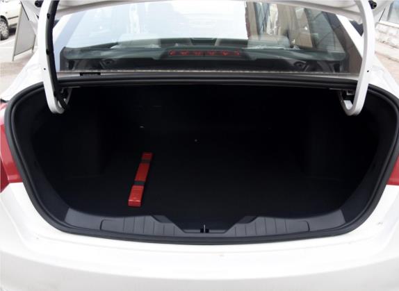 东风风神L60 2015款 1.8L 自动新享型 车厢座椅   后备厢