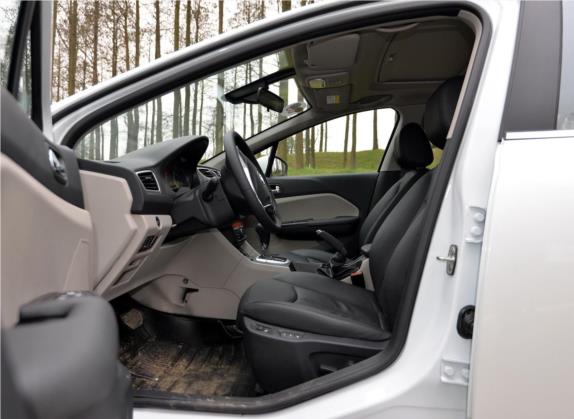 东风风神L60 2015款 1.8L 自动新睿型 车厢座椅   前排空间