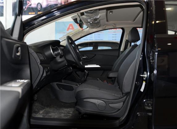 东风风神A30 2014款 1.5L 手动智驱尊尚型 车厢座椅   前排空间