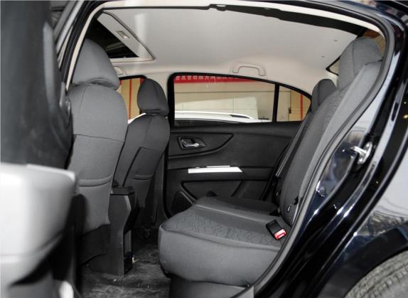 东风风神A30 2014款 1.5L 自动智尚型 车厢座椅   后排空间