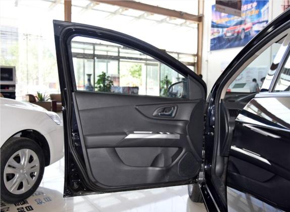 东风风神A30 2014款 1.5L 手动智驱实尚型 车厢座椅   前门板