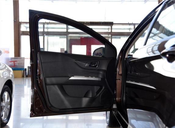 东风风神A30 2014款 1.5L 手动实尚型 车厢座椅   前门板