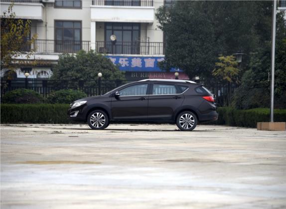 东风风神AX3 2016款 1.5L 自动尊酷型 外观   正侧
