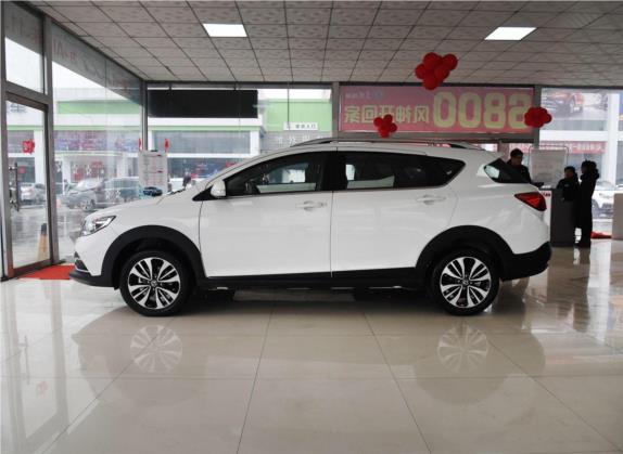 东风风神AX3 2019款 1.6L 手动劲享版 外观   正侧