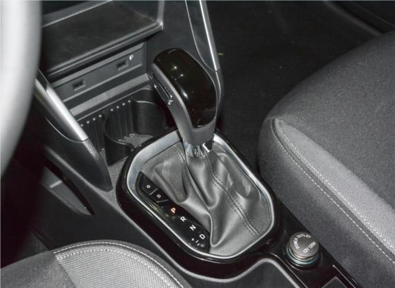 东风风神AX3 2019款 1.6L 自动劲享版 中控类   挡把