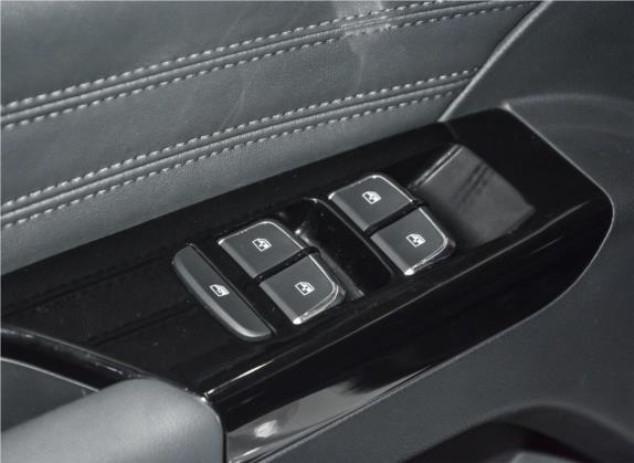 东风风神AX3 2019款 1.6L 自动劲享版 车厢座椅   门窗控制