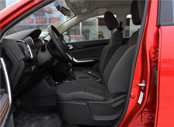 东风风神AX4 2017款 1.6L 手动舒适型 车厢座椅   前排空间