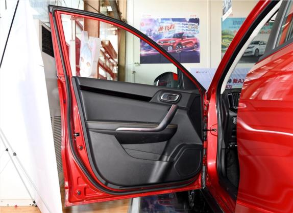 东风风神AX4 2017款 1.6L 手动潮尚型 车厢座椅   前门板