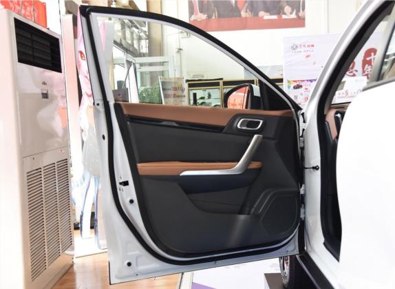 东风风神AX4 2017款 1.6L 手动潮悦型 车厢座椅   前门板