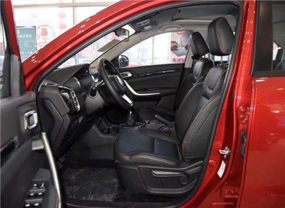东风风神AX4 2018款 1.6L 手动潮尚型天窗版 车厢座椅   前排空间